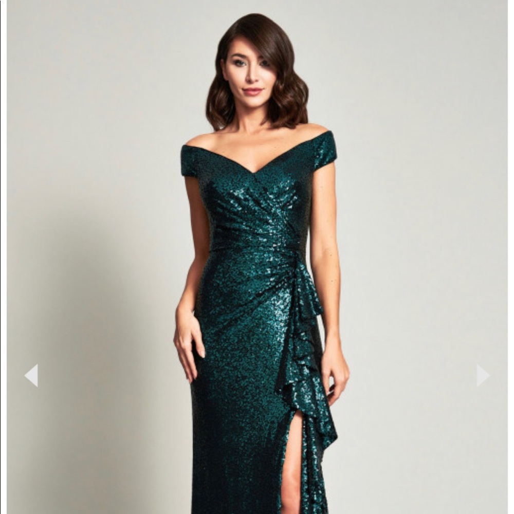 TADASHI SHOJI HURLEY OFF THE SHOULDER SEQUIN GOWN